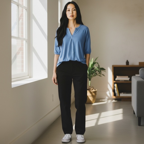 L.L. Bean Womens Blue V-Neck 3/4 Sleeve Top M-PET Supima Cotton & Modal Blend - Picture 2 of 6